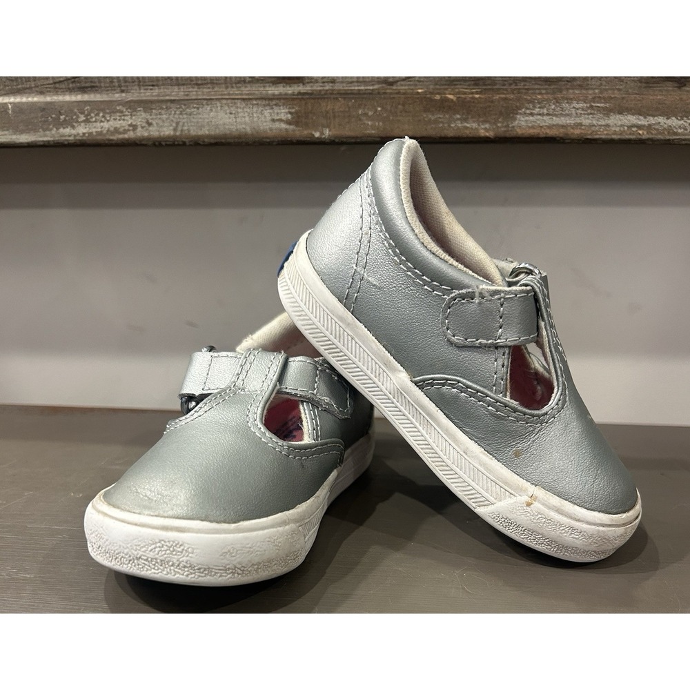 Keds Little Girls Daphne Silver Mary Jane Shoes T-strap Flower Size 4.5
